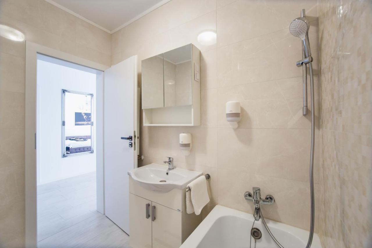 No. 11 - The Penthouse In City Center Oradea Exterior foto